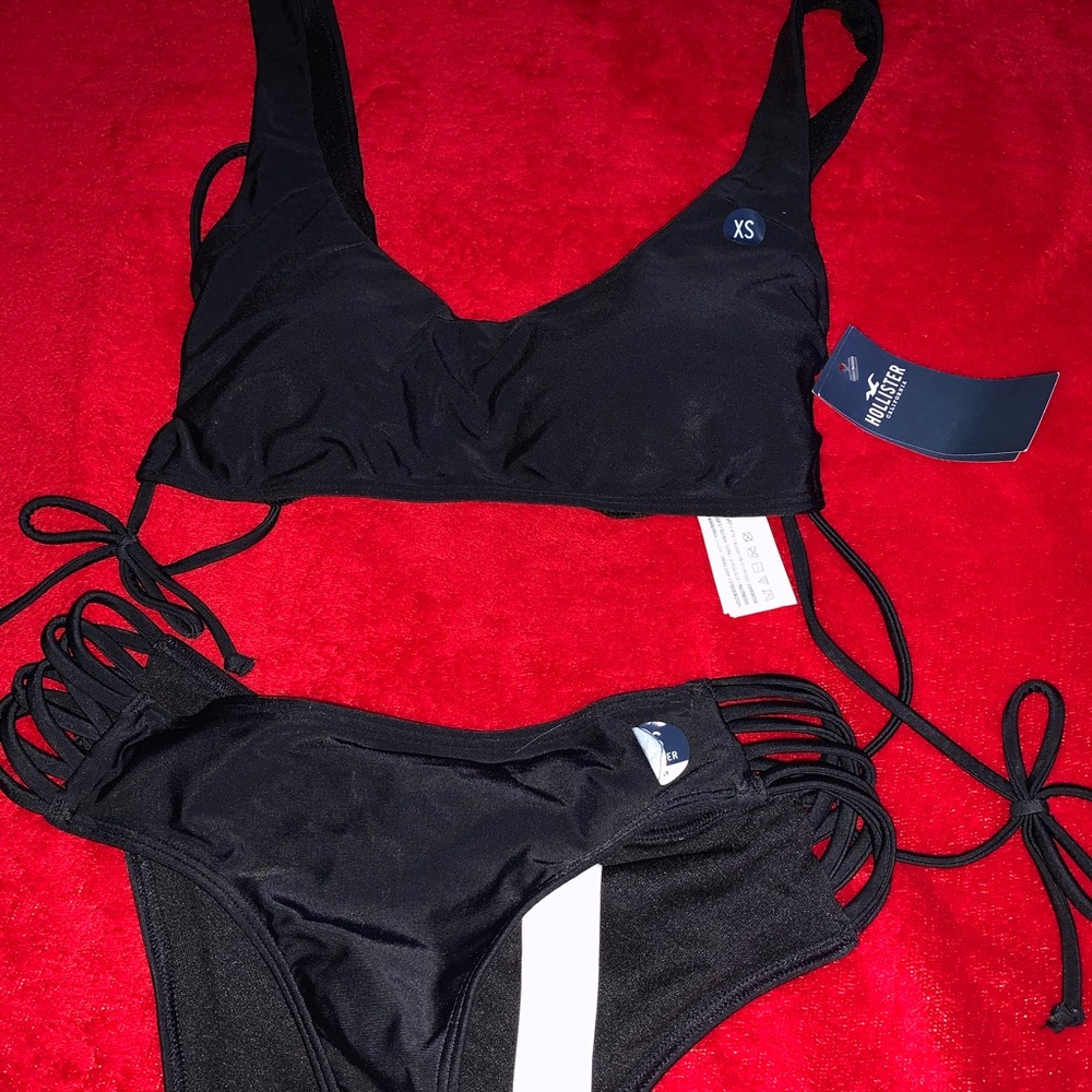 Black bikini